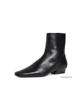 Lambskin Square Toe Flat Ankle Boots Zip Closure